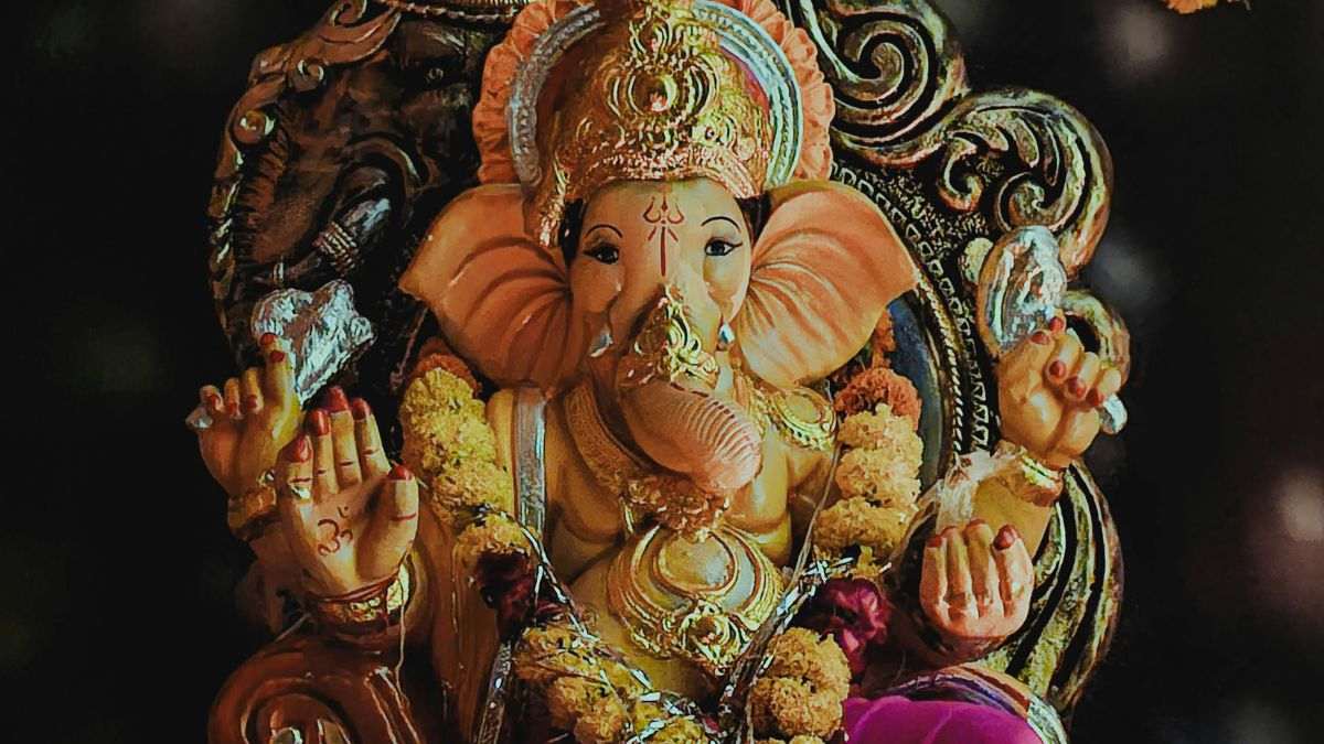 ಮುಂಬೈನಲ್ಲಿ ಗಣೇಶ ಮೆರವಣಿಗೆ ವೇಳೆ ಘರ್ಷಣೆ; ಮೊಟ್ಟೆ ಎಸೆತದ ಬಳಿಕ ಉದ್ವಿಗ್ನತೆ, ಭಾರಿ ಪೊಲೀಸ್ ಬಂದೋಬಸ್ತ್!!