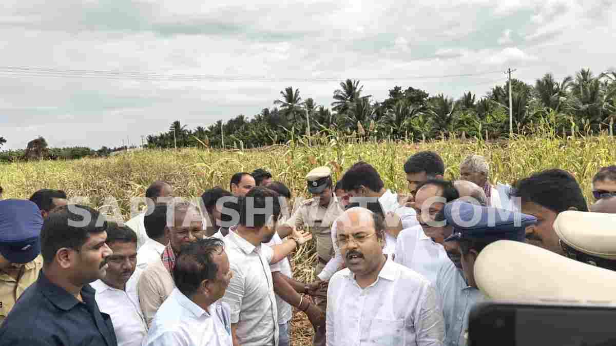 ನಂಜನಗೂಡಿನಲ್ಲಿ ಬರ ಪರಿಶೀಲನೆ ನಡೆಸಿದ ಸಚಿವ ಯತೀಂದ್ರ ಸಿದ್ದರಾಮಯ್ಯ; ರೈತರ ಸಮಸ್ಯೆಗೆ ತ್ವರಿತ ವರದಿ ಸೂಚನೆ!!
