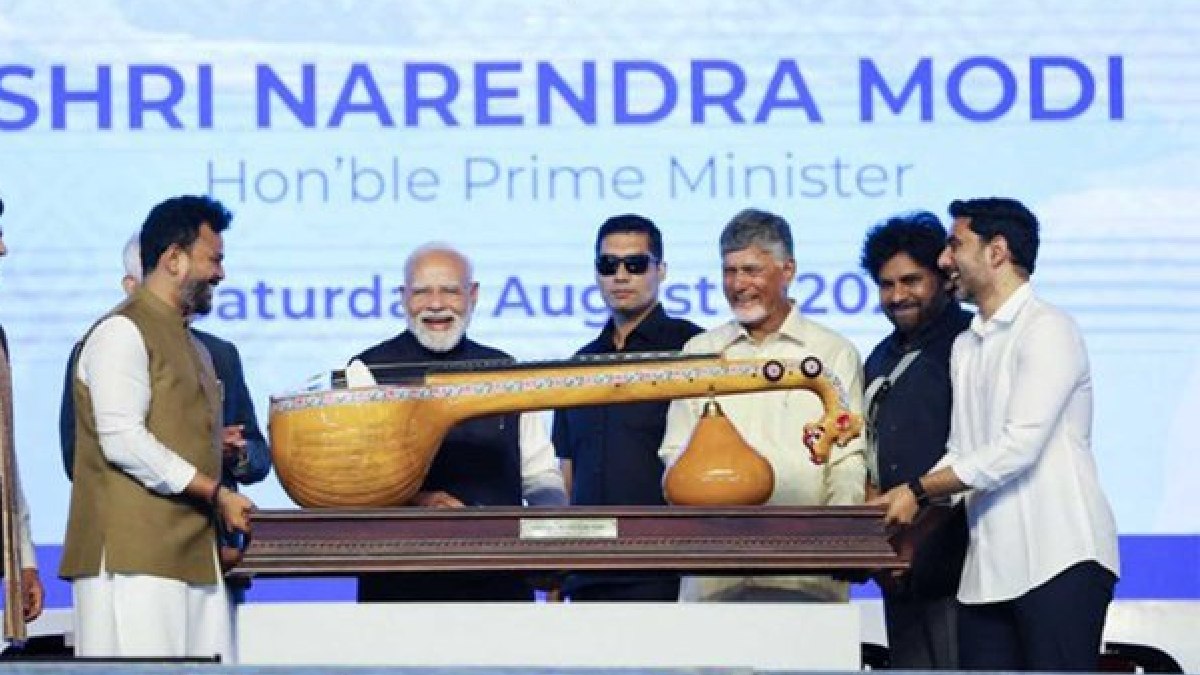 PM Modi receives handcrafted Bobbili Ekanda Veena | Photo Credit: https://x.com/ani_digital