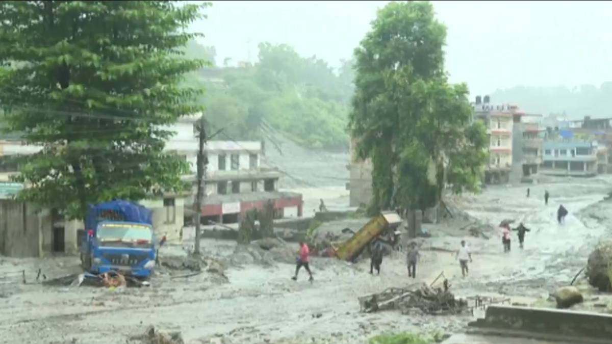 Nepal Flood Disaster: Death Toll Rises to 903, More Than 4,200 Still Missing