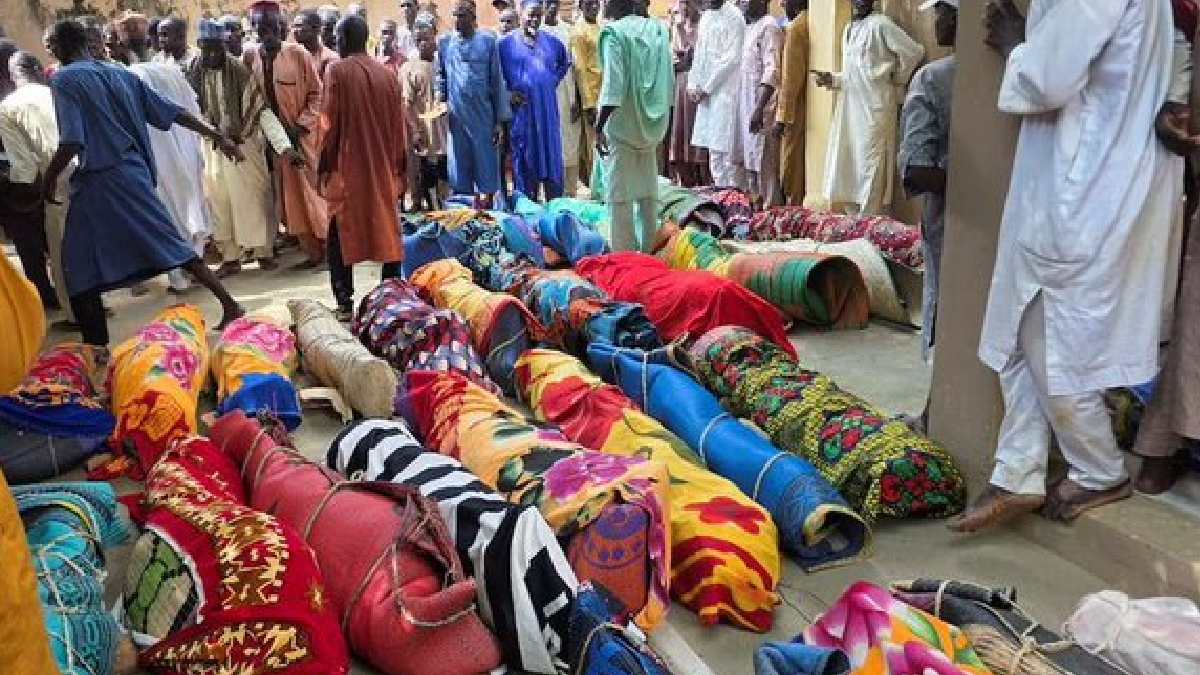 Nigeria Boat Tragedy: At Least 50 Killed After Overloaded Vessel Capsizes in Sokoto