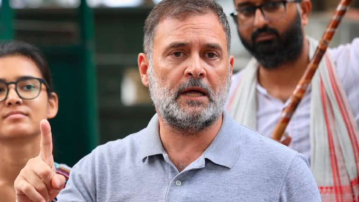 20 ದಿನಗಳಿಂದ ಸಂಸತ್ತಿಗೆ ಬಂದಿಲ್ಲ | Photo Credit: https://www.facebook.com/rahulgandhi?__tn__=-UC*F