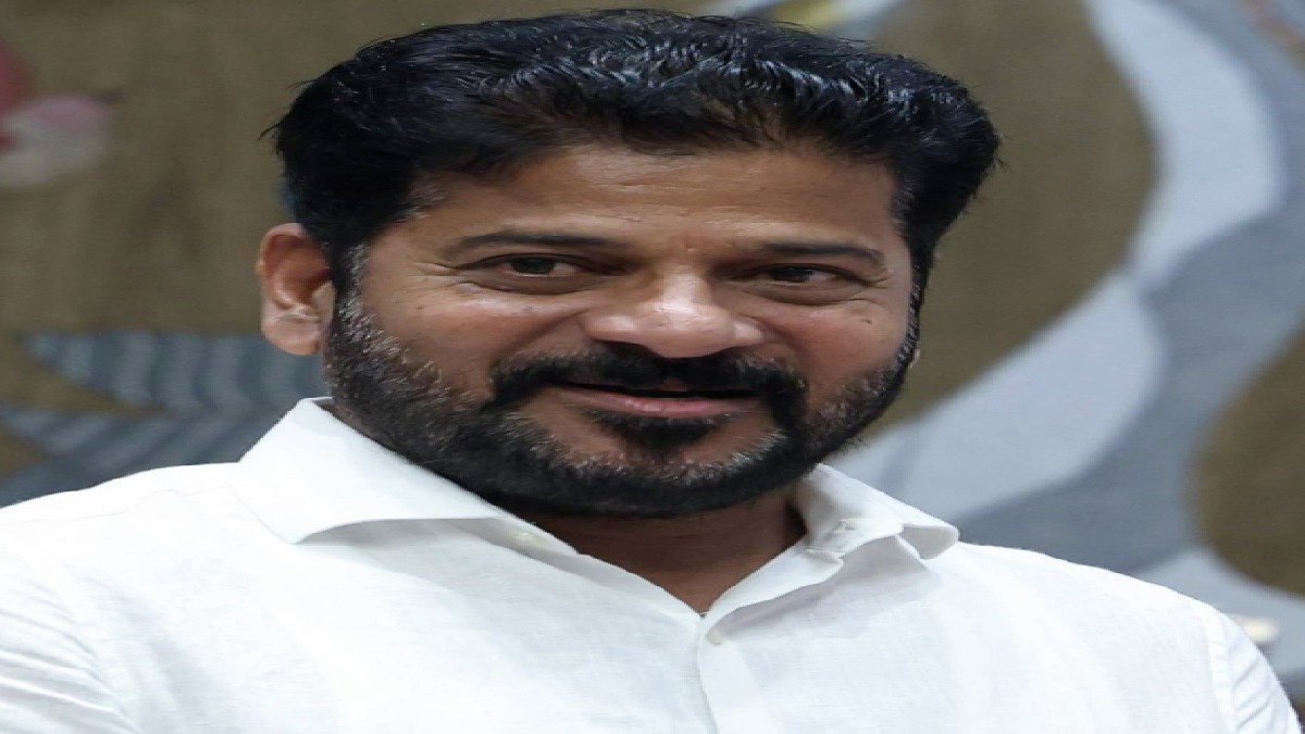 “Think Beyond Politics”: Revanth Reddy’s US Visit Denied, Telangana CM Returns From London