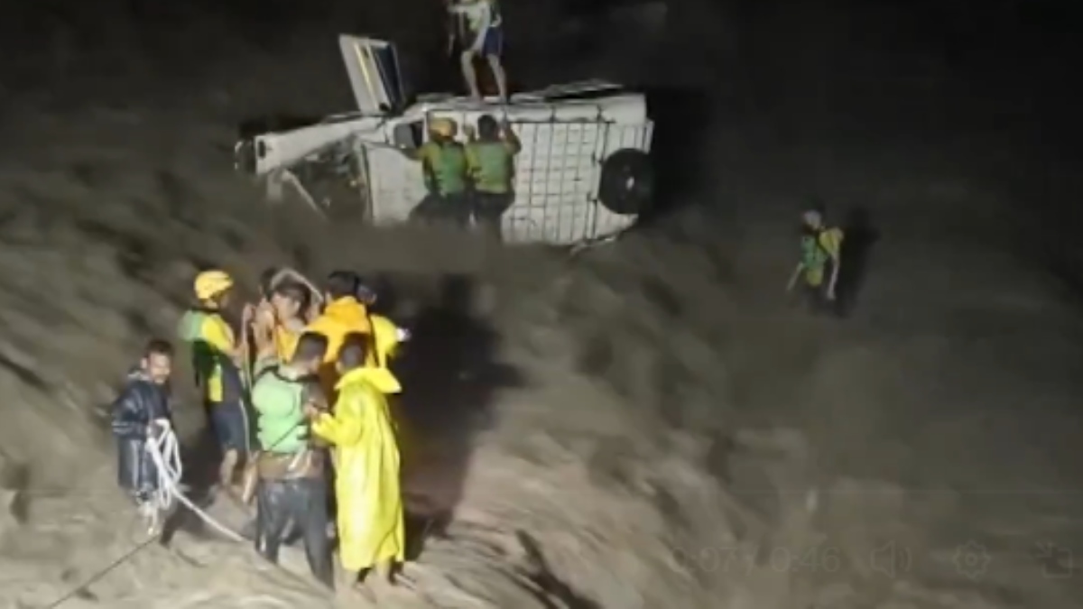 River Turns Dangerous in Rishikesh as SDRF Rescues Man From Trapped Vehicle