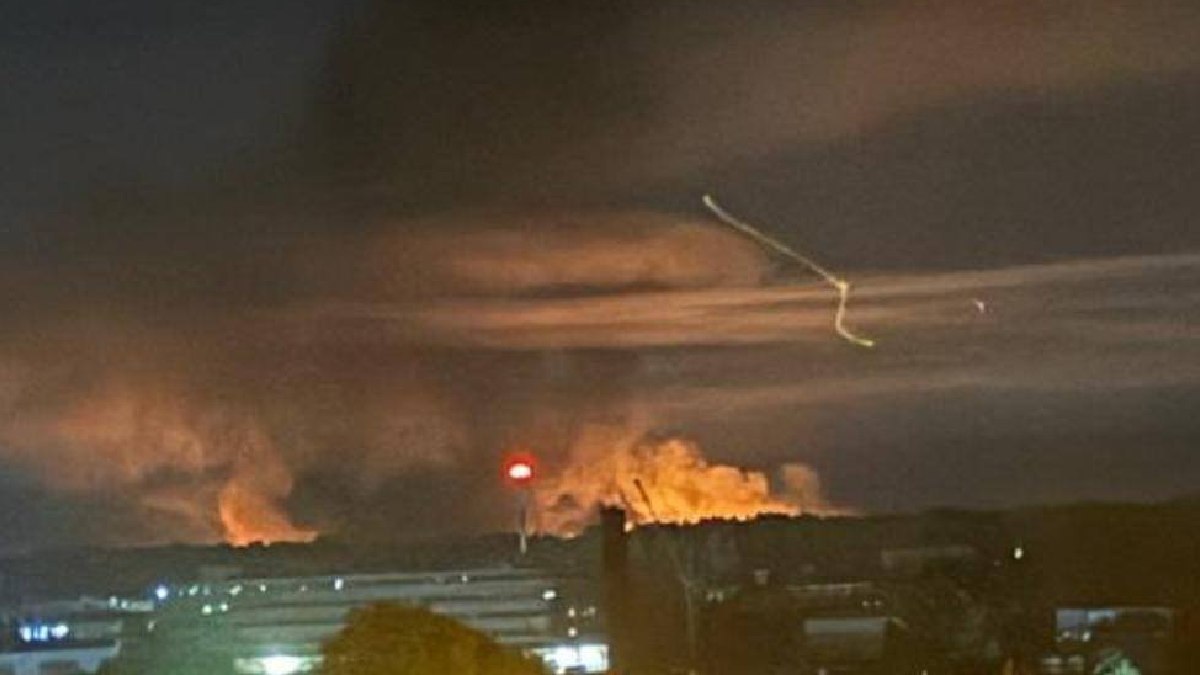 Smoke rises after Russian strike on Ukrainian air base | Photo Credit: https://x.com/VicentUKR