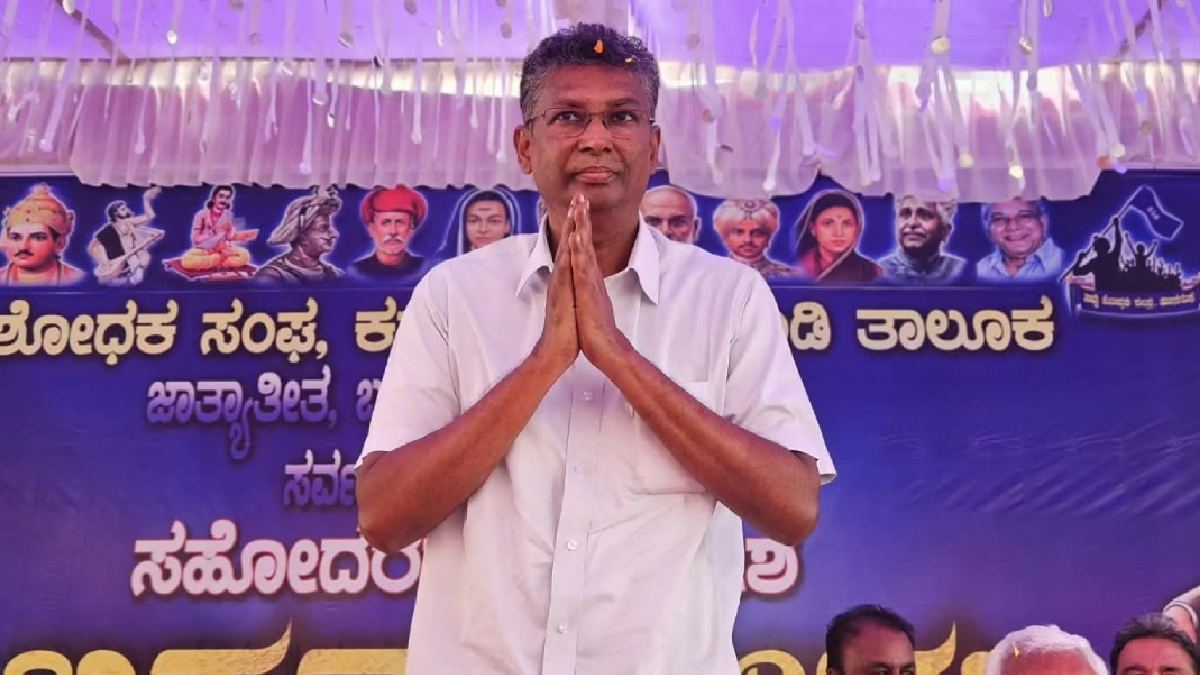 ಸಿದ್ದರಾಮಯ್ಯ ಹೇಳಿಕೆ ಬೆನ್ನಲ್ಲೇ ಸತೀಶ್ ಜಾರಕಿಹೊಳಿ ದೆಹಲಿ ಭೇಟಿ - ಡಿಸಿಎಂ ಹುದ್ದೆ ಮತ್ತೆ ಚರ್ಚೆಗೆ!!