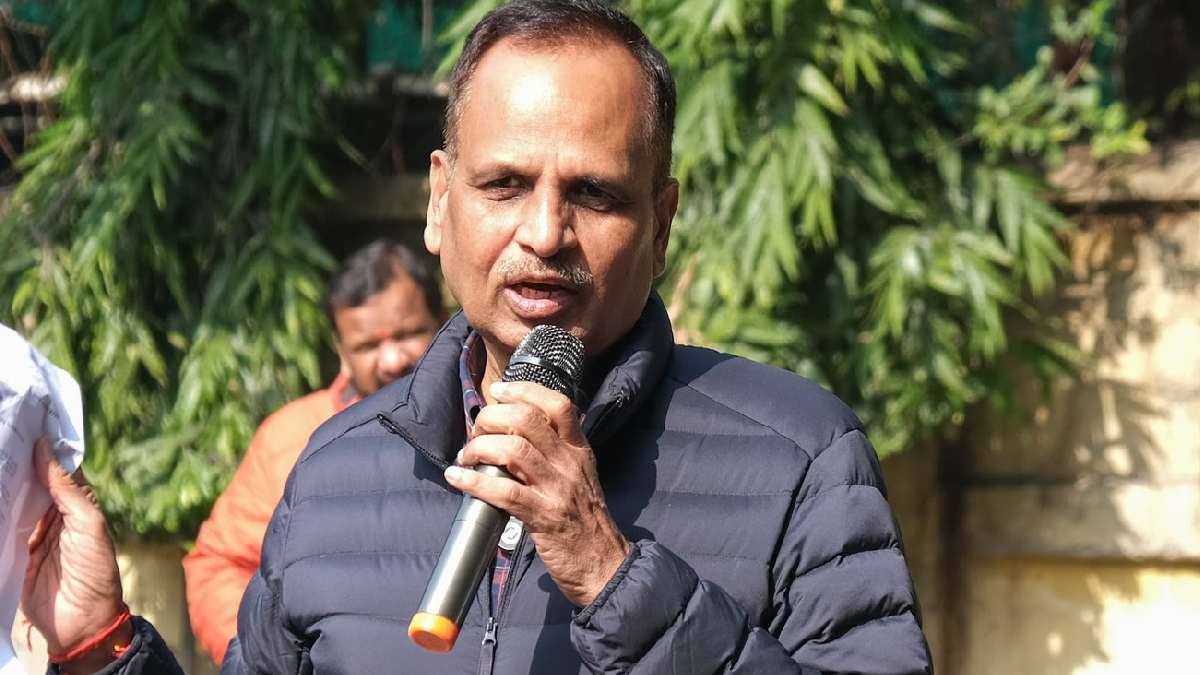 ಟೆಂಡರ್ ಹಗರಣದ ಬಿಗ್ ಆಕ್ಷನ್- ಮಾಜಿ ಸಚಿವ ಸತ್ಯೇಂದ್ರ ಜೈನ್ ಸೇರಿ 6 ಮಂದಿ ಎಸಿಬಿ ವಶಕ್ಕೆ!!