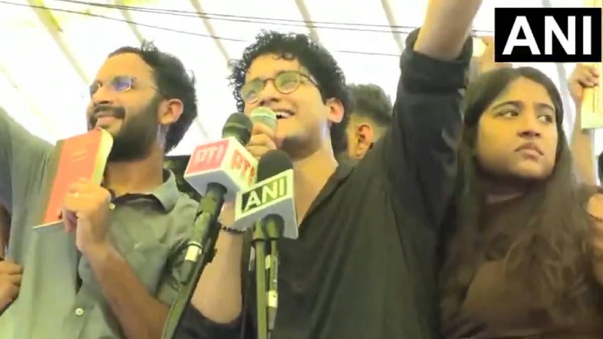 Resurfaced Video Shows New Delhi DCP, Joint CP Warning Saurav Das and Organisers Over Growing Jantar Mantar Crowd
