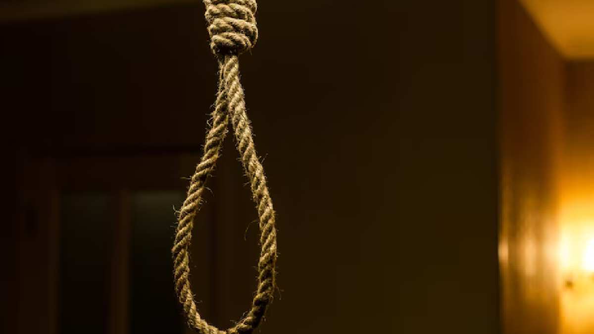 Two Nepalese Women Found Hanging From Tree in Bengaluru: Police Probe Mysterious Deaths