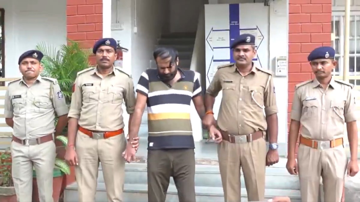 Ahmedabad Tantrik Chandrakant Arrested | Photo Credit: https://x.com/NewsAlgebraIND
