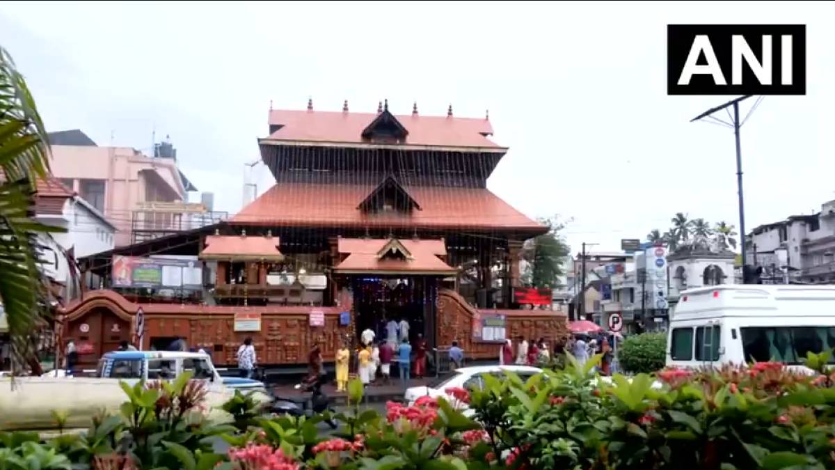 Thiruvonam Celebrations Draw Huge Crowd of Devotees to Sree Padmanabhaswamy Temple