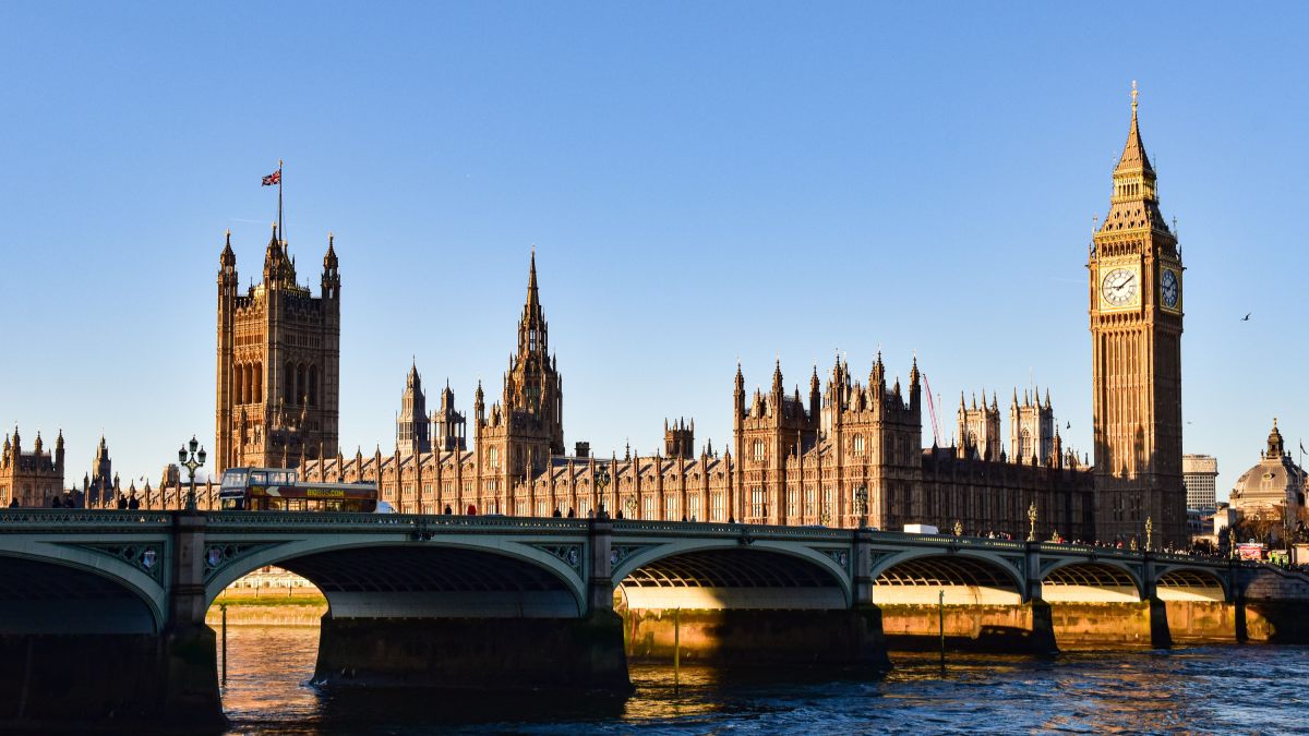 UK Economy 2027 Contraction Risk | Photo Credit: pexels.com