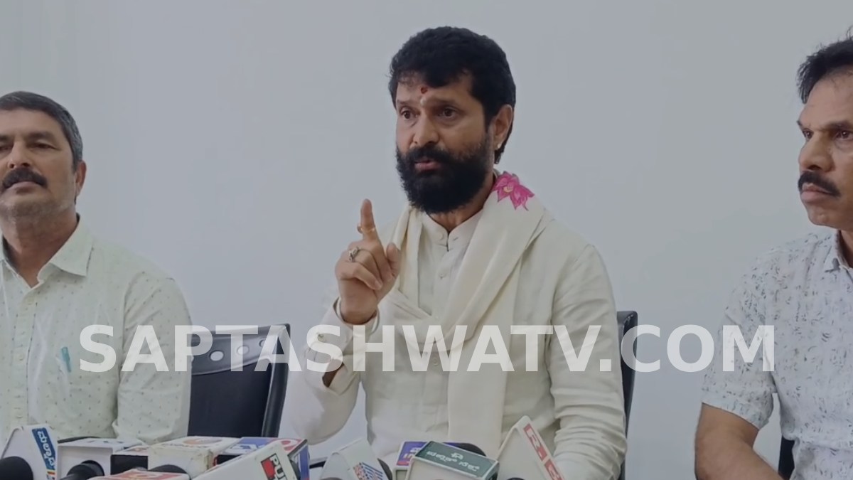 ಬಿ. ನಾಗೇಂದ್ರ ಮರುಸಂಪುಟ ಸೇರ್ಪಡೆ ಕುರಿತು ಸರ್ಕಾರದ ವಿರುದ್ಧ ತೀವ್ರ ಟೀಕೆ ಮಾಡಿದ್ದಾರೆ