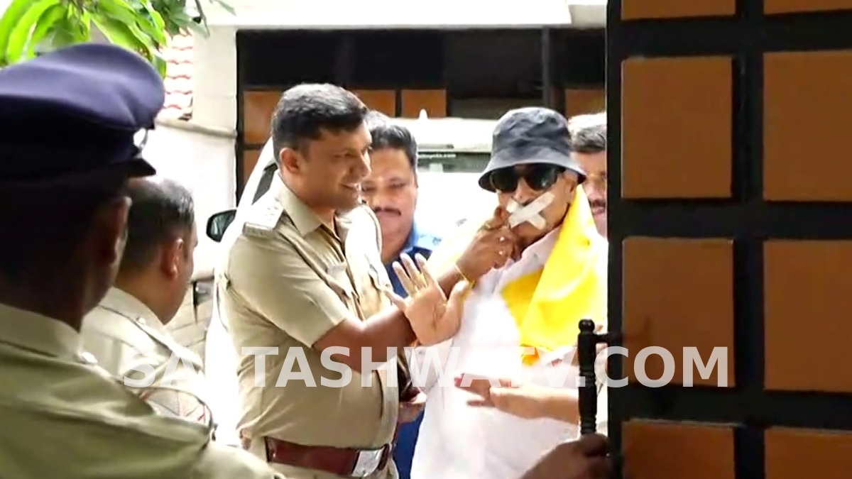 “ನನ್ನ ಧ್ವನಿಯನ್ನೇ ಅಡಗಿಸಲಾಗ್ತಿದೆ”