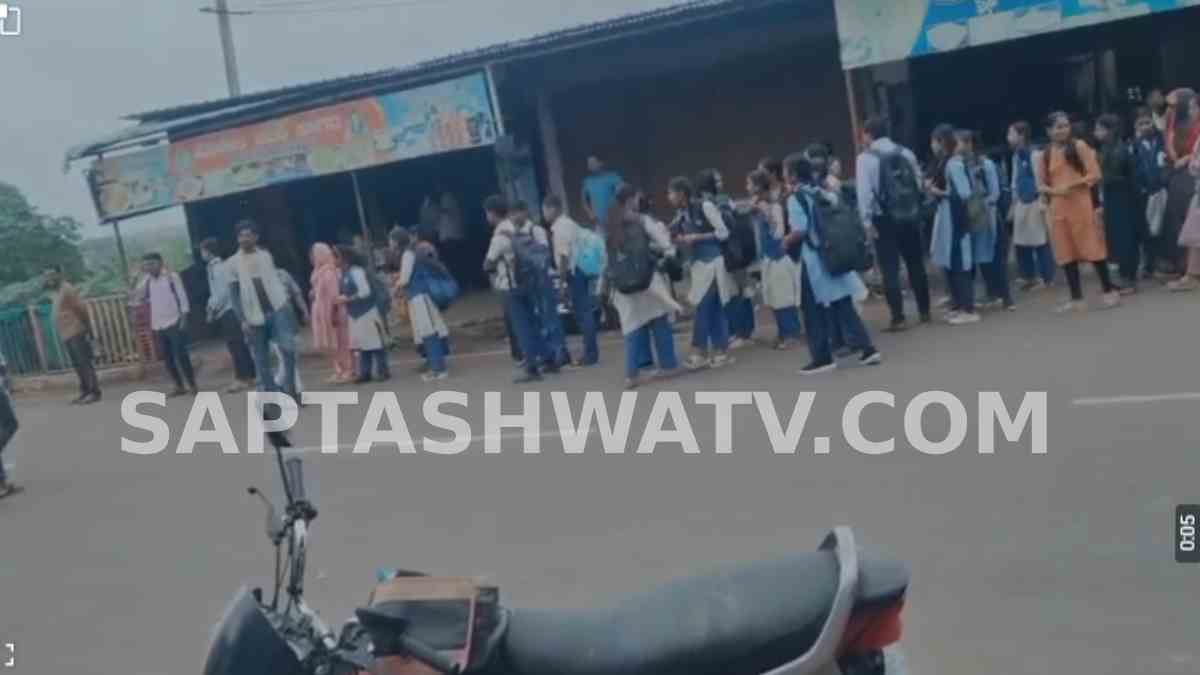 Students Face Daily Bus Woes in Vijayapura