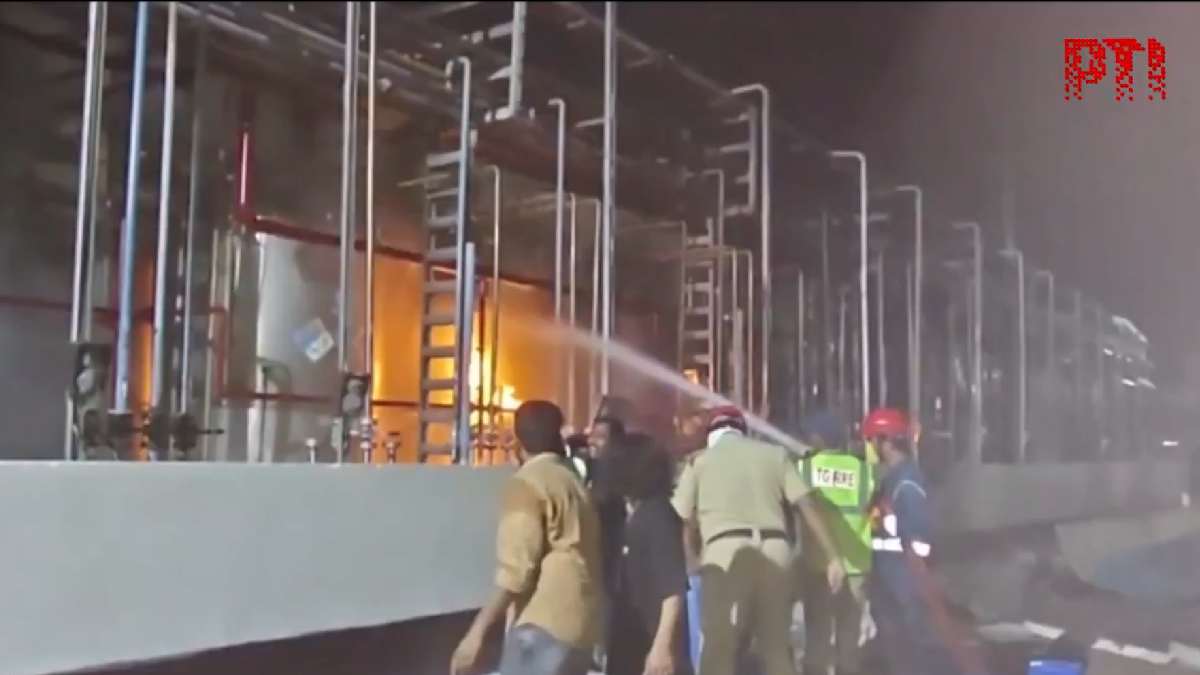 ತೆಲಂಗಾಣದಲ್ಲಿ ಭೀಕರ ಸ್ಫೋಟ! ಕೆಮಿಕಲ್ ಫ್ಯಾಕ್ಟರಿಯ ರಿಯಾಕ್ಟರ್ ಸಿಡಿದು ಹೊತ್ತಿ ಉರಿದ ಕಾರ್ಖಾನೆ!!