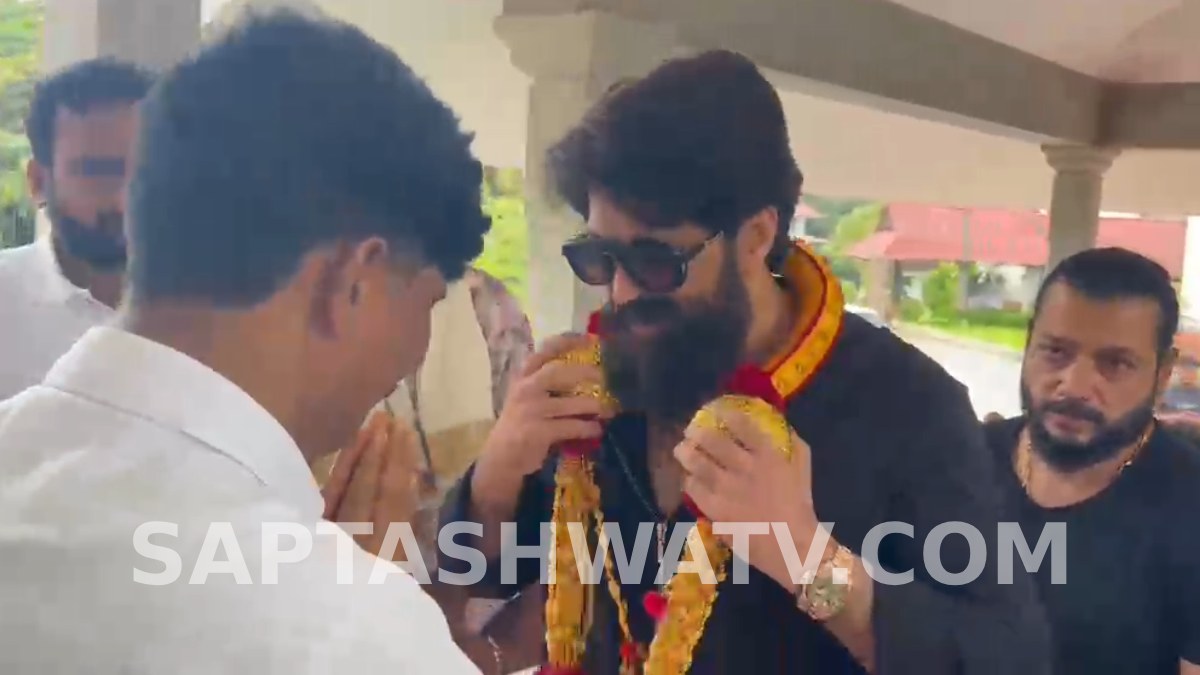 ಧರ್ಮಸ್ಥಳದಲ್ಲಿ ರಾಕಿಂಗ್ ಸ್ಟಾರ್ ಯಶ್ - ದೇವರ ದರ್ಶನಕ್ಕೂ ಮುನ್ನ ಗೆಸ್ಟ್ ಹೌಸ್‌ಗೆ ಆಗಮನ!!