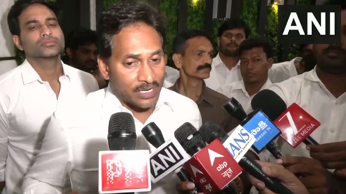 ಆಂಧ್ರ ಶಿಕ್ಷಕರ ನೇಮಕಾತಿಯಲ್ಲಿ ಹೊಸ ವಿವಾದ; ಡಿಎಸ್‌ಸಿ ಪರೀಕ್ಷೆ ಬಗ್ಗೆ ಜಗನ್ ಸ್ಫೋಟಕ ಆರೋಪ!!
