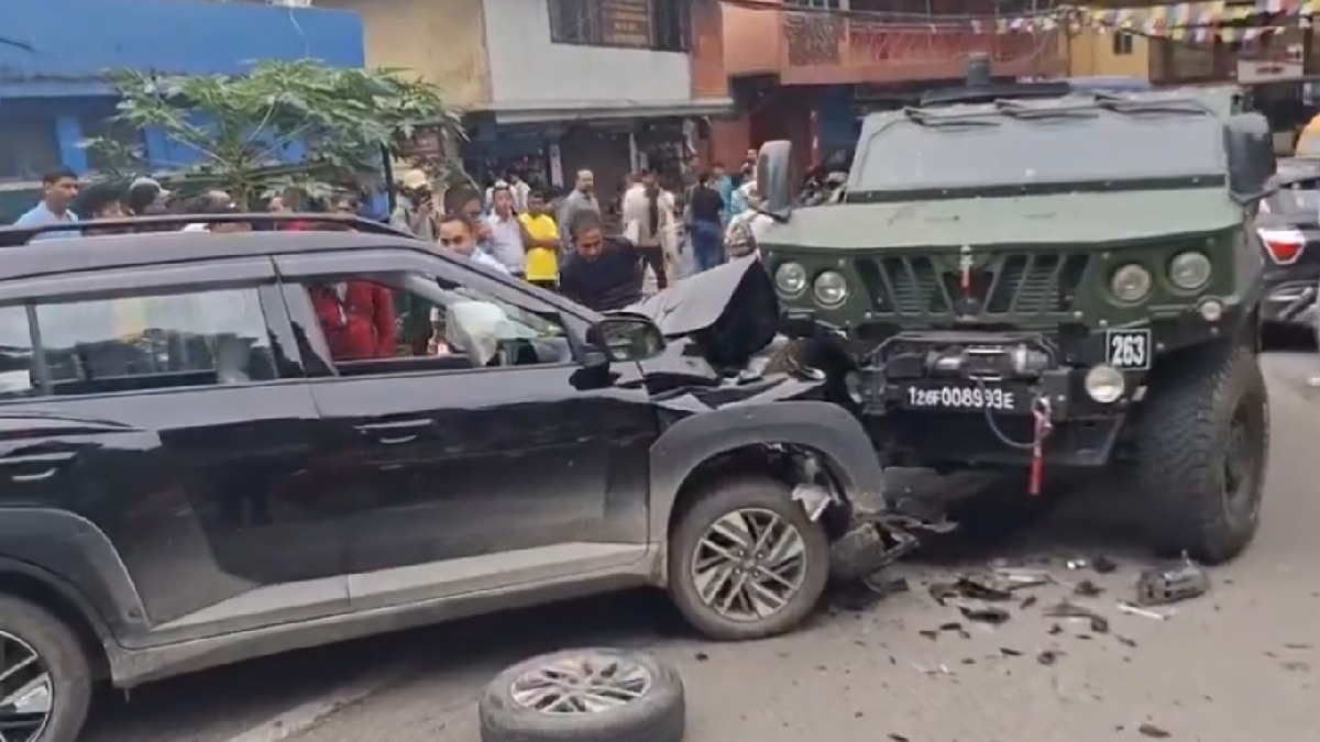 Indian Army Vehicle Meets With Terrible Accident In Sikkim, Children And Army Personnel Narrowly Escape
