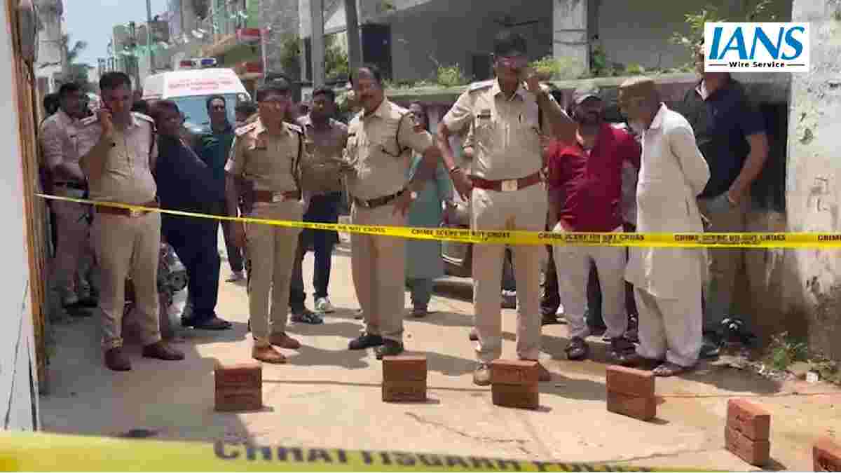 ಅಂಬಿಕಾಪುರದಲ್ಲಿ ಶಾಕಿಂಗ್ ಅಟ್ಯಾಕ್; ಮಧ್ಯವಯಸ್ಕನ ಮೇಲೆ ಚಾಕು ಬೀಸಿ ಸ್ಥಳದಿಂದ ಪರಾರಿಯಾದ ಮೂವರು!!
