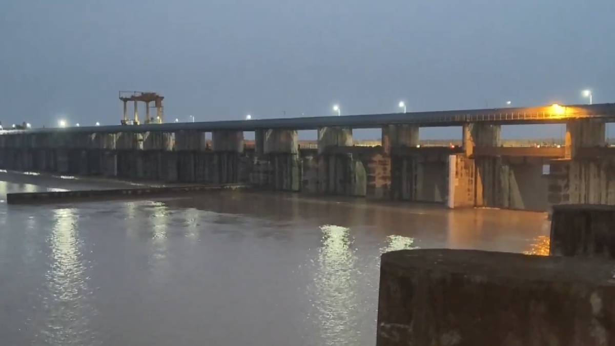 Haryana Army Training Mishap: 2 Special Forces Personnel Missing After Motorboat Malfunctions at Hathnikund Barrage