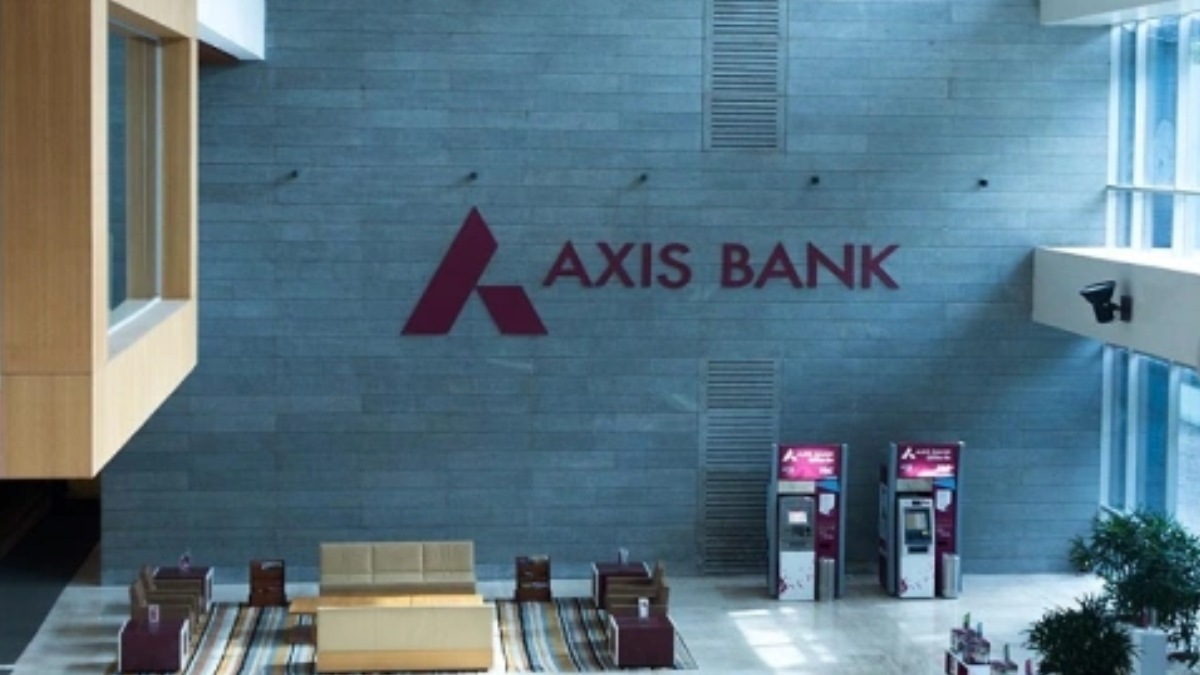 Axis Bank to Hire 12,500 From College Campuses | Photo Credit: https://www.axis.bank.in/