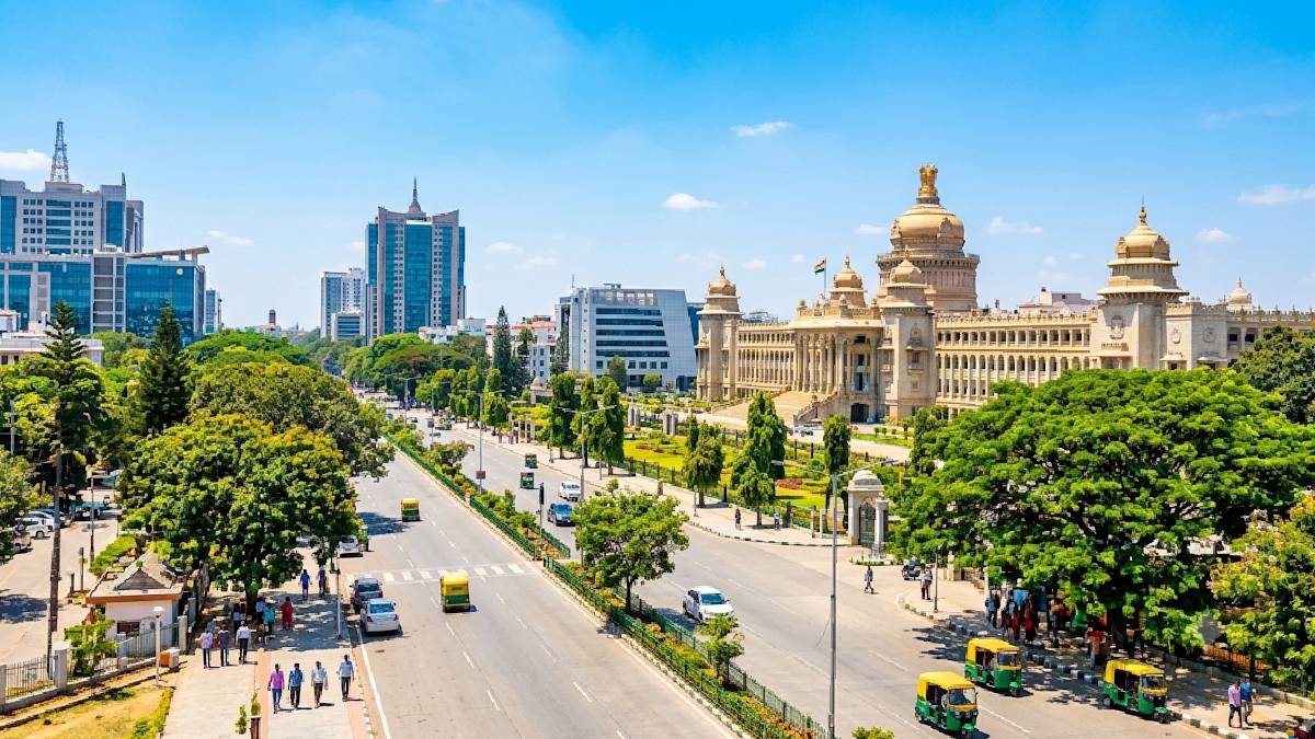 ಮಳೆಗಾಲದಲ್ಲೇ ಬೆಂಗಳೂರಿಗೆ ಬೇಸಿಗೆ ಬಿಸಿ-ತಾಪಮಾನ 32°C ದಾಟಿದರೆ ಅಚ್ಚರಿ ಇಲ್ಲ!!