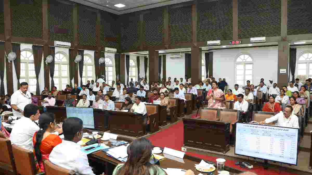 ಬಿಪಿಎಲ್‌ ಕಾರ್ಡ್‌ ನಿಯಮ ಬದಲಾವಣೆಗೆ ಸರ್ಕಾರ ಚಿಂತನೆ; ರದ್ದಾದ ಕಾರ್ಡ್‌ಗಳ ಮರುಪರಿಶೀಲನೆಗೆ ಸಚಿವರ ಸೂಚನೆ!!