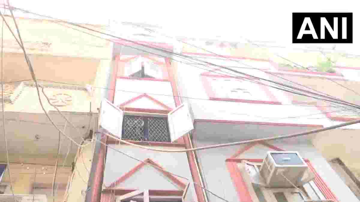 ದೆಹಲಿಯಲ್ಲಿ ನಿವೃತ್ತ ಸಂಗೀತಗಾರನ ಹ*ತ್ಯೆ; ಮನೆಯ ಮುಂದೆಯೇ ಹ*ಲ್ಲೆ, 15 ವರ್ಷದ ಬಾಲಕ ಸೇರಿ 8 ಮಂದಿ ಬಂಧನ!!
