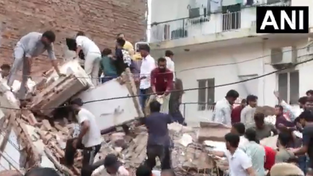 Delhi Building Collapse | Photo Credit: ANI