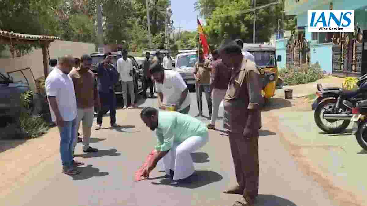 ಧಾರಾಪುರಂ ಉಪಚುನಾವಣೆಯಲ್ಲಿ ಟಿವಿಕೆ ಹೊಸ ಹೆಜ್ಜೆ | Photo Credit: https://x.com/ians_india