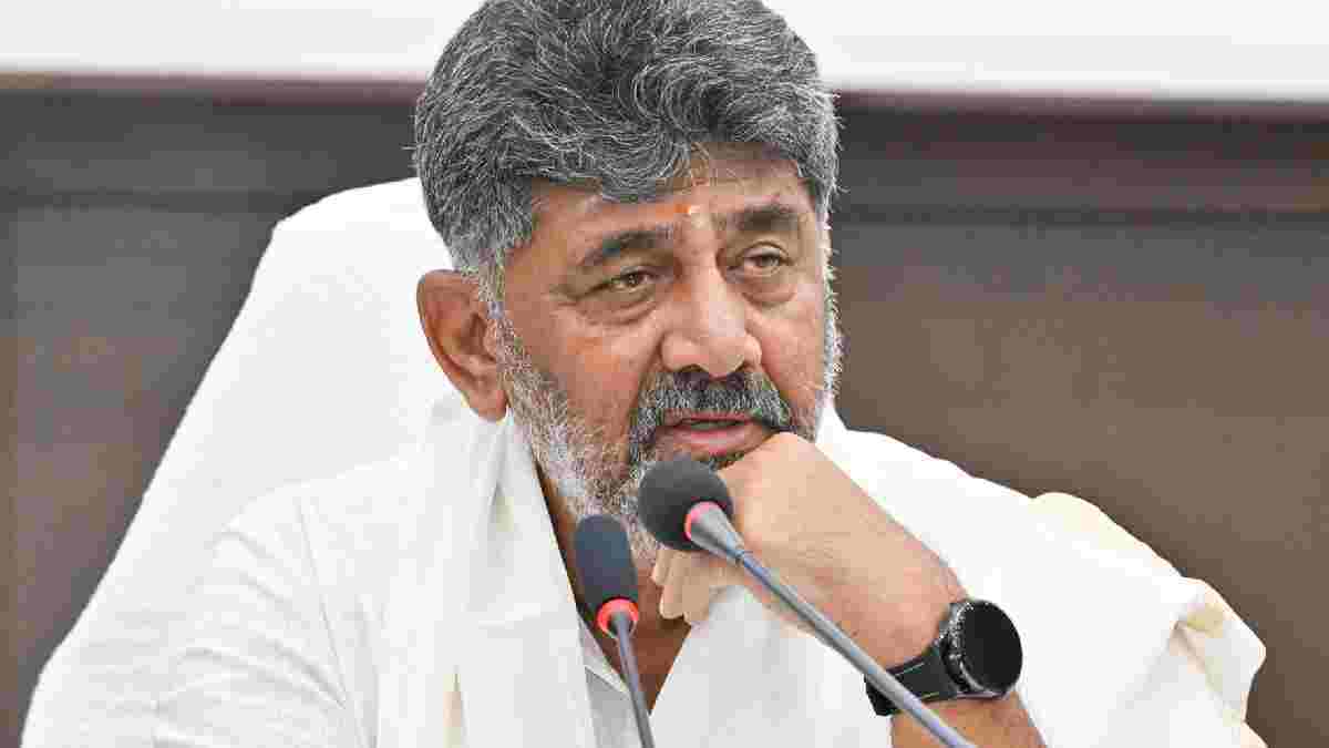 Karnataka Politics - ನಿಗಮ-ಮಂಡಳಿ ನೇಮಕ, ಸಚಿವ ಸ್ಥಾನ ಭರ್ತಿ ಬಗ್ಗೆ ಚರ್ಚೆ; ದೆಹಲಿಗೆ ಡಿಕೆ ಶಿವಕುಮಾರ್!!