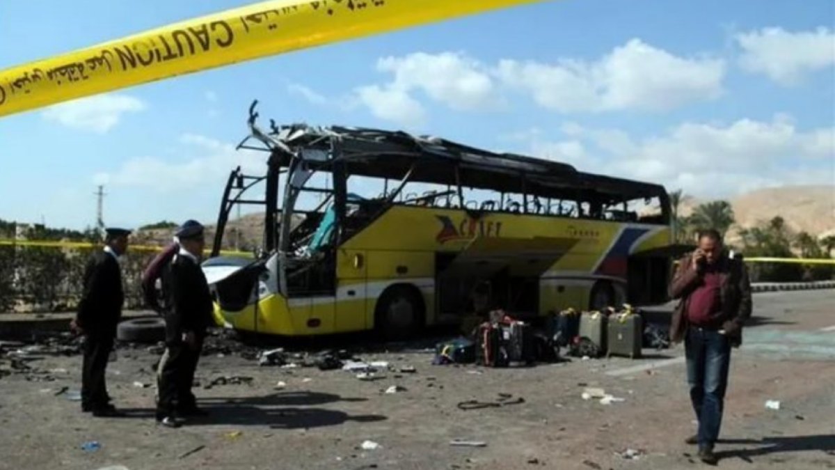 Egypt Bus Crash: 16 Killed, 28 Injured In South Sinai | Photo Credit: https://x.com/