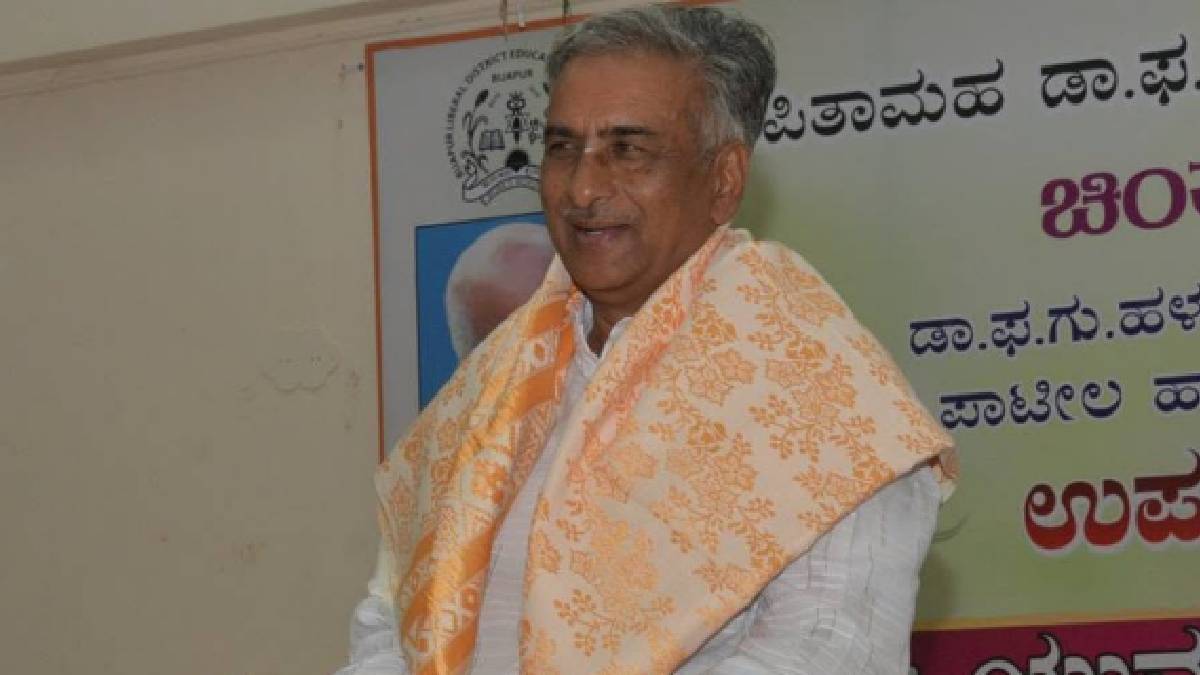 ‘ಕೃಷಿ ಕೆಲಸಕ್ಕೆ ಕಾರ್ಮಿಕರೇ ಸಿಗುತ್ತಿಲ್ಲ’: ಗ್ಯಾರಂಟಿ ಯೋಜನೆಗಳ ಬಗ್ಗೆ ಹೊರಟ್ಟಿ ಪ್ರಶ್ನೆ!!