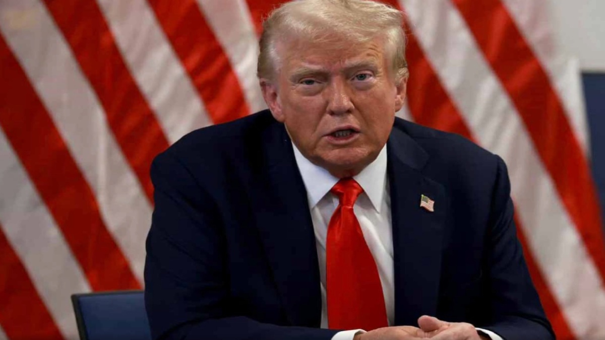 Iran Strikes Bahrain and Iraqi Kurdistan as Trump Claims ‘Total Control’ of Hormuz; Houthis Back Tehran, Peru Cuts Diplomatic Ties
