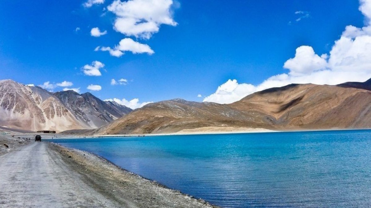 Ladakh Tourism Hits Record High as 4.05 Lakh Visitors Arrive in Just Eight Months
