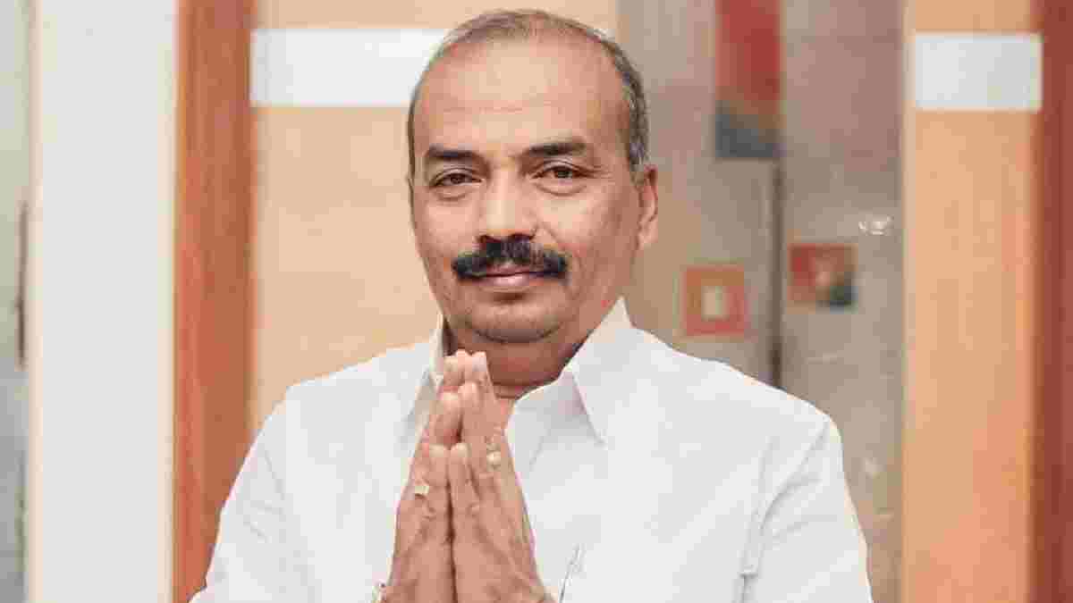 ಕುಂದಗೋಳದಲ್ಲಿ ತೀವ್ರ ಬರ ಘೋಷಿಸಿ; ರೈತರ ಸಂಪೂರ್ಣ ಸಾಲಮನ್ನಾ ಮಾಡಿ - ಎಂ.ಆರ್. ಪಾಟೀಲ್ ಆಗ್ರಹ!!