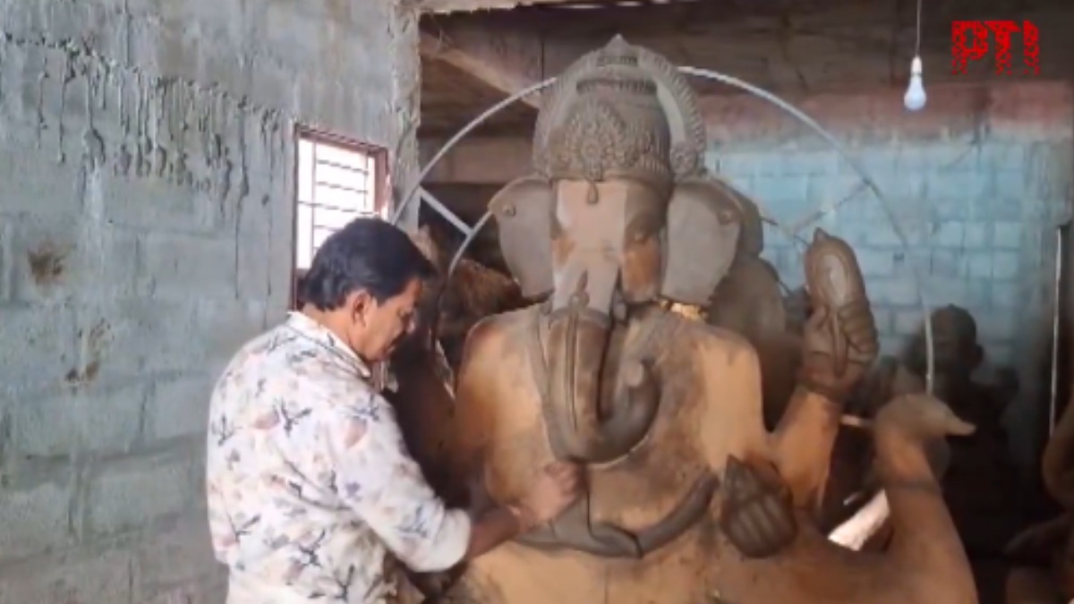 Ramanagara’s Magadi Artisans Preserve Three-Generation Tradition of Pure Clay Ganesha Idols