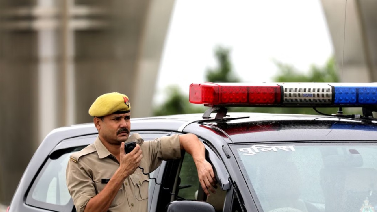 Delhi School Bomb Scare: Mayur Vihar Campus Under Security Search After Threat Call