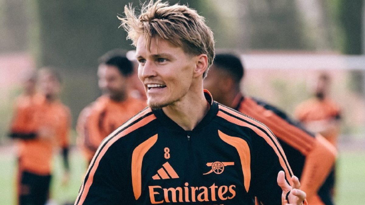Premier League: Odegaard Fires Arsenal to Thrilling 2-1 Comeback Win Over Chelsea in London Derby