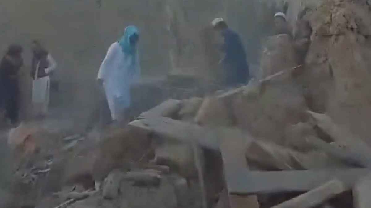 Pakistan Airstrikes Hit Afghanistan’s Kunar and Paktika, Tensions Soar