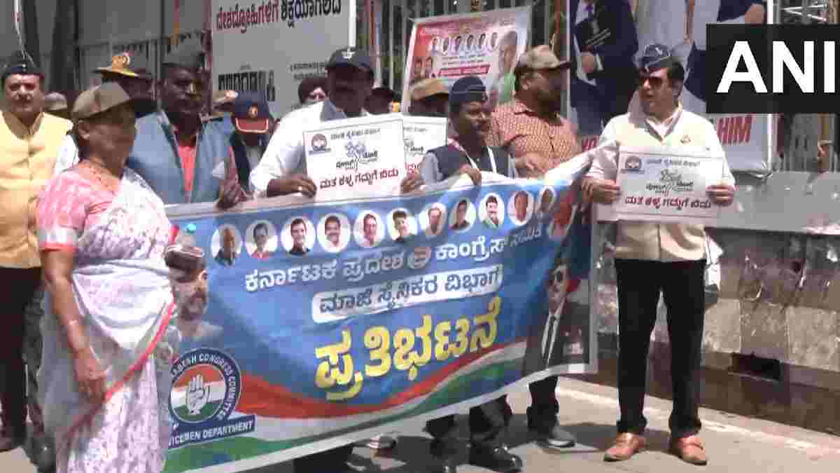SIR ವಿವಾದಕ್ಕೆ ಕಾವು; ಬೆಂಗಳೂರಿನ ಫ್ರೀಡಂ ಪಾರ್ಕ್‌ನಲ್ಲಿ CEC ಜ್ಞಾನೇಶ್ ಕುಮಾರ್ ವಿರುದ್ಧ ಕಾಂಗ್ರೆಸ್ ಪ್ರತಿಭಟನೆ!!