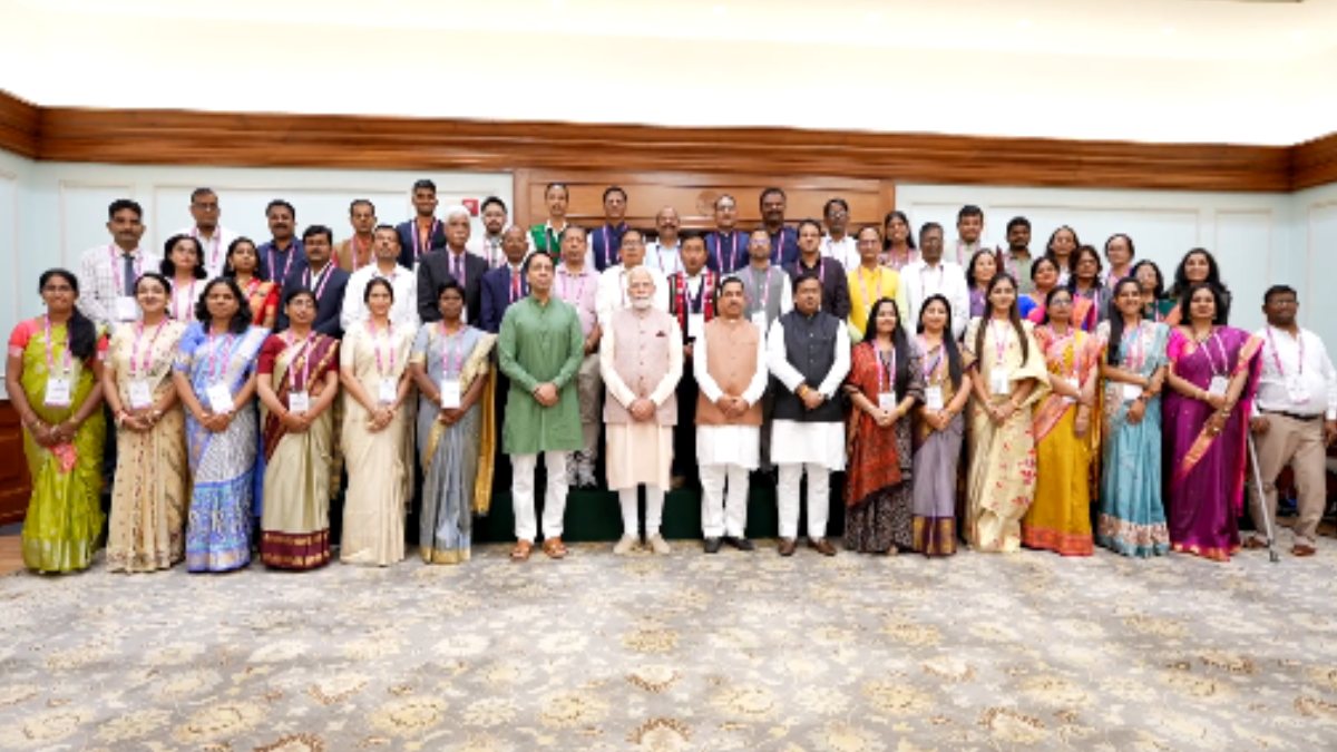 Teachers’ Day 2026: Narendra Modi Highlights Teachers’ Contribution as National Award Winners Visit 7 LKM