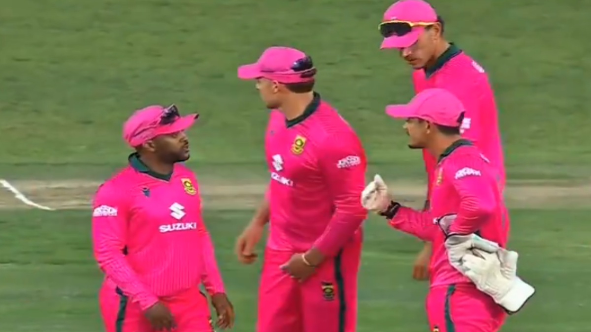 Temba Bavuma, Quinton de Kock Clash | Photo Credit: https://x.com/Intengu_drongo