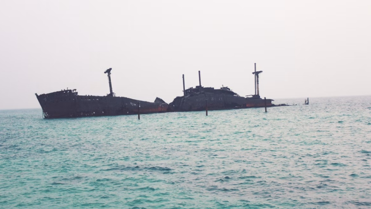 Istanbul Ship Collision: Search Underway For 10 Missing Crew Members