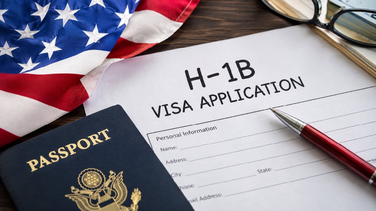 US H-1B Visa Rules: Proposed 30% Salary Hike Sparks Concern Among Indians