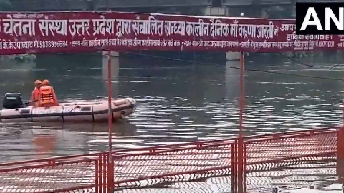 Varanasi Flood Alert: Yogi Adityanath Set to Review Situation, Distribute Relief Today