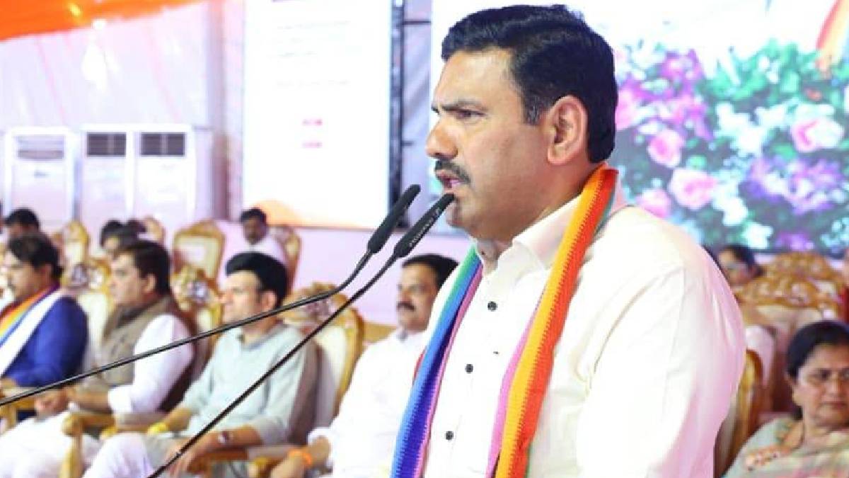 ಪ್ರತಾಪ್ ಸಿಂಹ ವಿರುದ್ಧ FIR; ಪ್ರಕರಣ ಹಿಂಪಡೆಯಲು ವಿಜಯೇಂದ್ರ ಆಗ್ರಹ!!