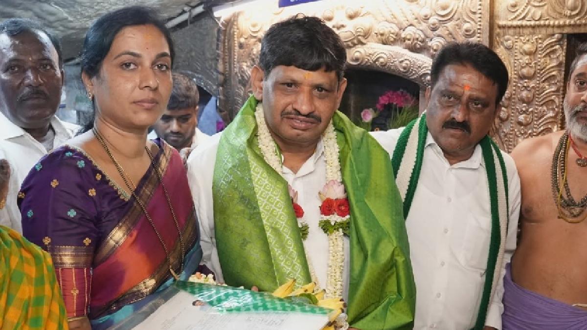 ಬೆಂಗಳೂರು ಶಿಕ್ಷಕರ ಕ್ಷೇತ್ರಕ್ಕೆ ಎನ್‌ಡಿಎ ಅಭ್ಯರ್ಥಿಯಾಗಿ ಎ.ಪಿ.ರಂಗನಾಥ್ ನಾಮಪತ್ರ ಸಲ್ಲಿಕೆ!!