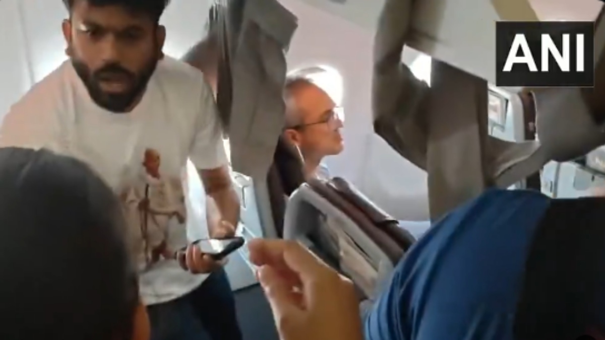 Abhijeet Deepke Detained on Flight